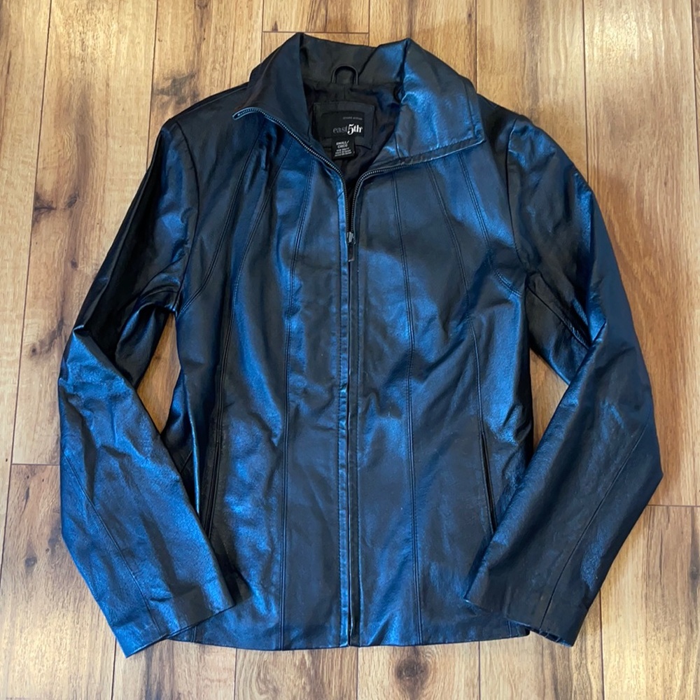 Women’s leather jacket